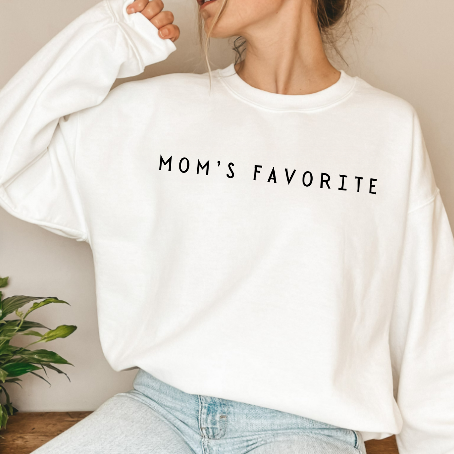 (shirt not included) Mom's Favorite - Matte Clear Film Transfer