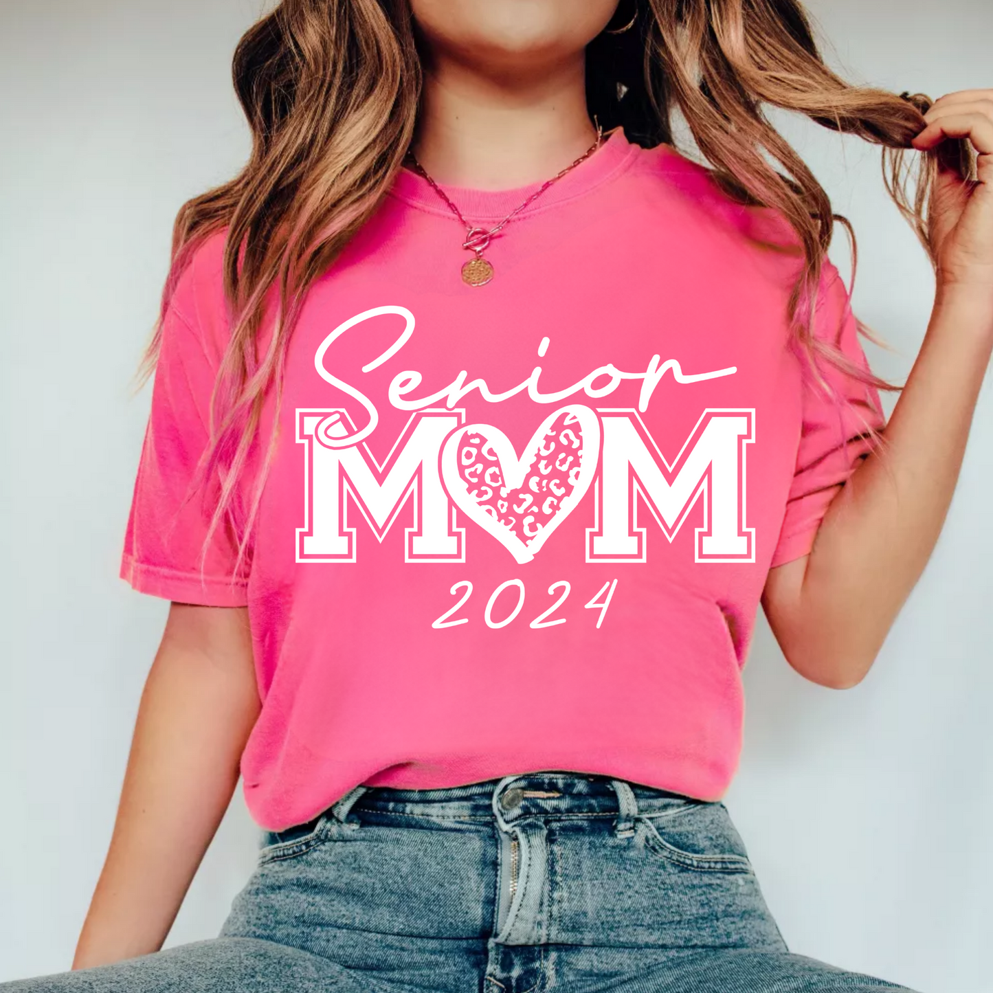 (Shirt not included) Senior Mom - WHITE Screen print Transfer