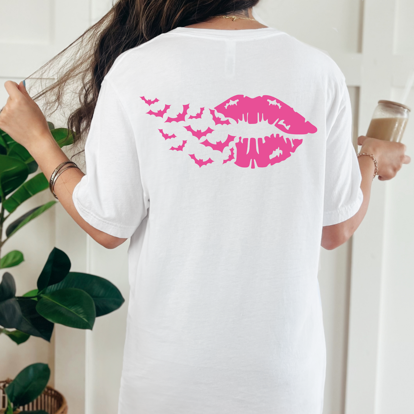(Shirt not included) Halloween Lips w Bats in neon pink - PUFF Transfer