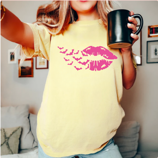 (Shirt not included) Halloween Lips w Bats in neon pink - PUFF Transfer