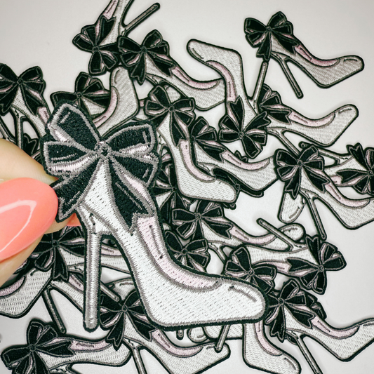 2" High Heel w Bow - Embroidered Hat Patch